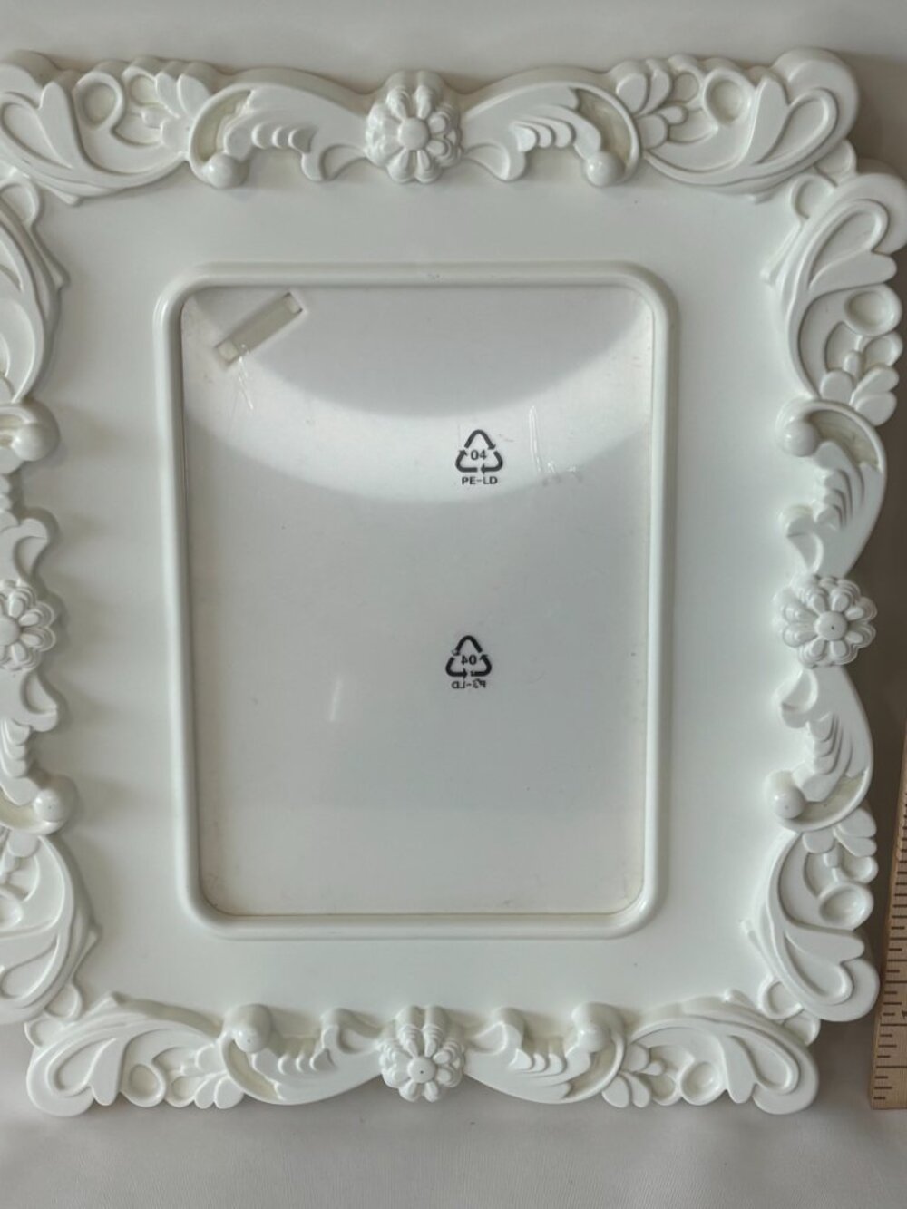 Ikea Kvill Helena Svenson Ornate White 5x7 Picture Frame Stand/Hang Style - Picture 5 of 6